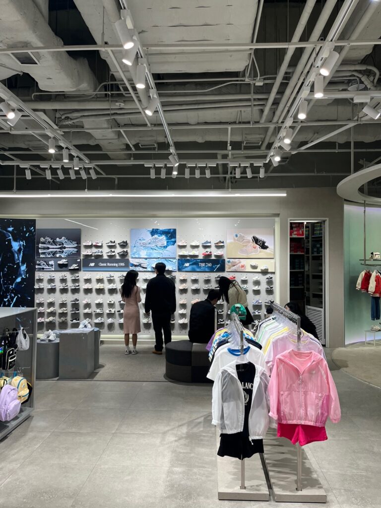 뉴발란스 키즈 530 매장3