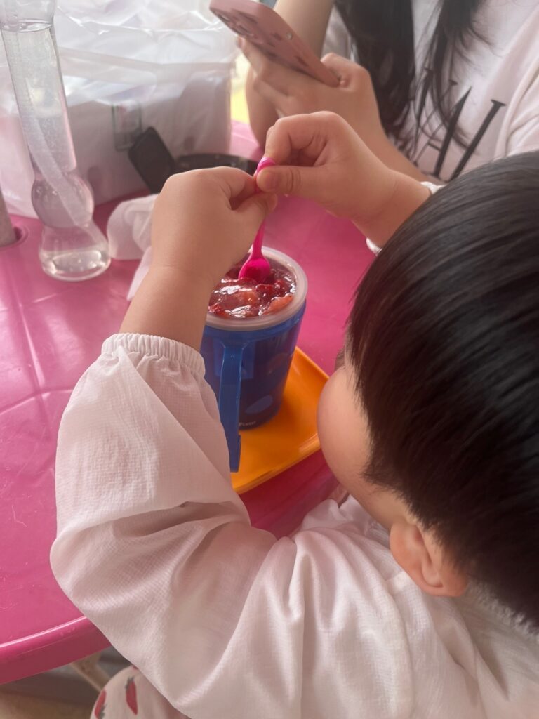 딸기체험 딸기 아이스크림 만들기2