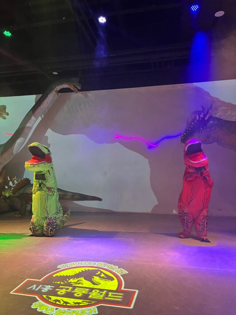 공룡월드 키즈카페 시흥점 하루 종일 공룡쇼8