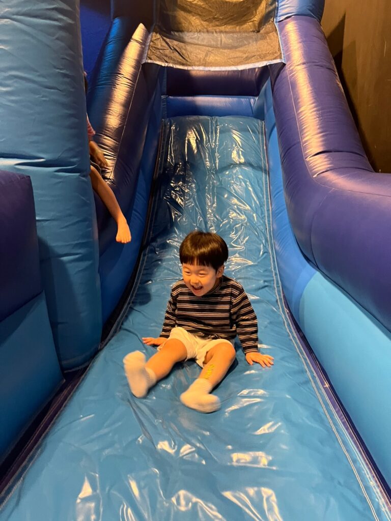 공룡월드 키즈카페 시흥점 에어바운스4