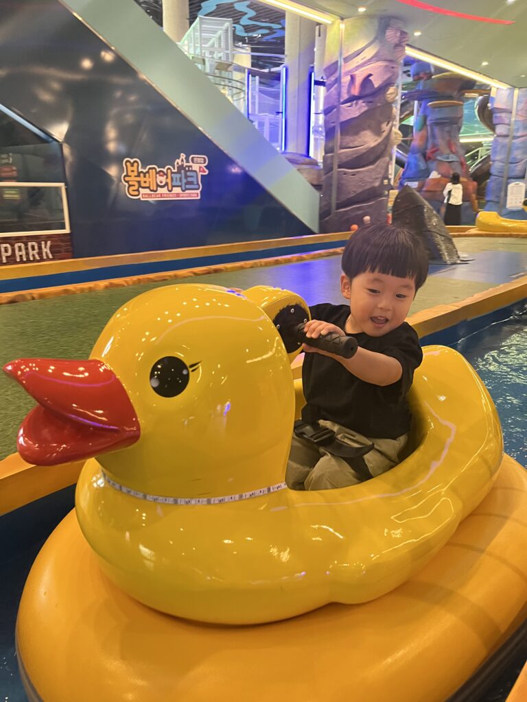 볼베어파크 은평 대형키즈카페 후룸라이드2